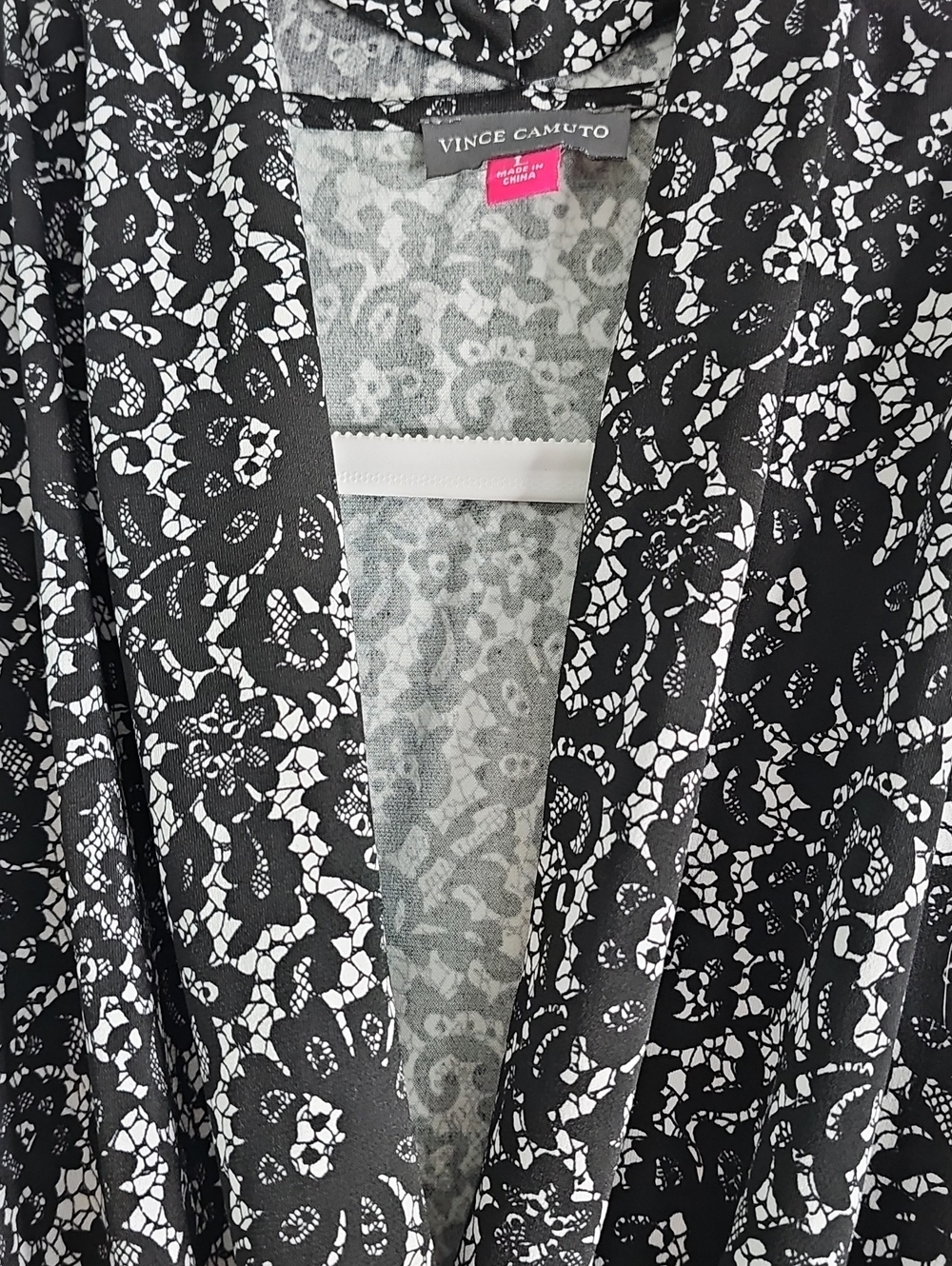 Vince Camuto Black & White Draped Sleeveless Camisole - Picture 4 of 7